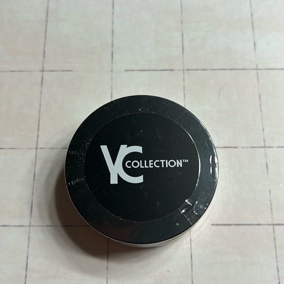 YC Collection loose setting powder - Picture 1 of 3